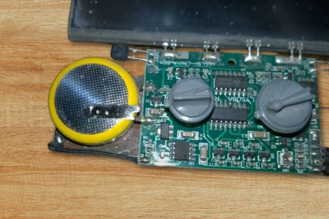 Welding Helmet Batteries Types, Lifespan, Replacement & More!