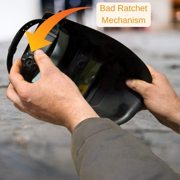 Bad ratchet mechanism in cheap welding helmet